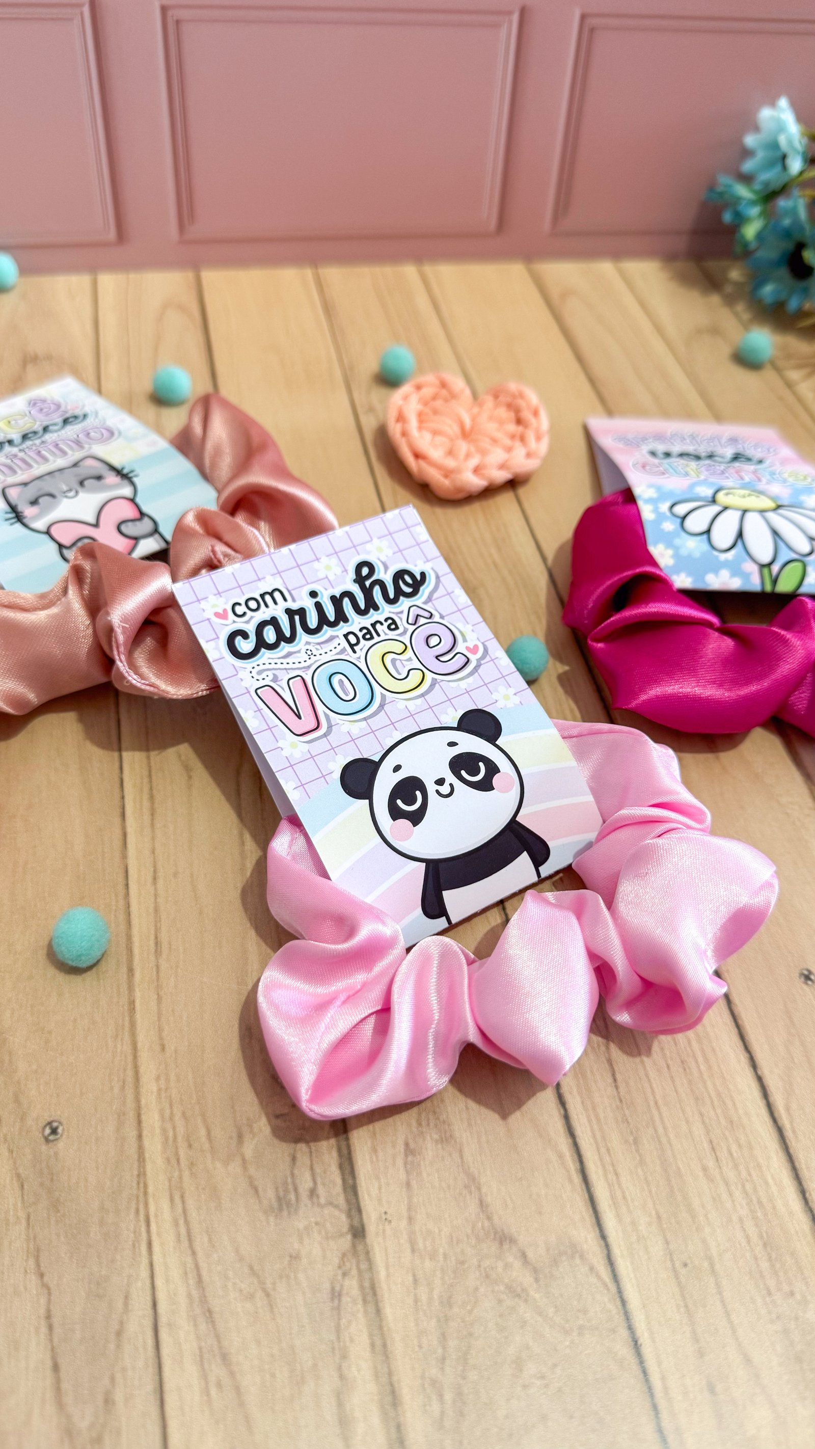 Tag + Scrunchie (Xuxinha para Cabelo)